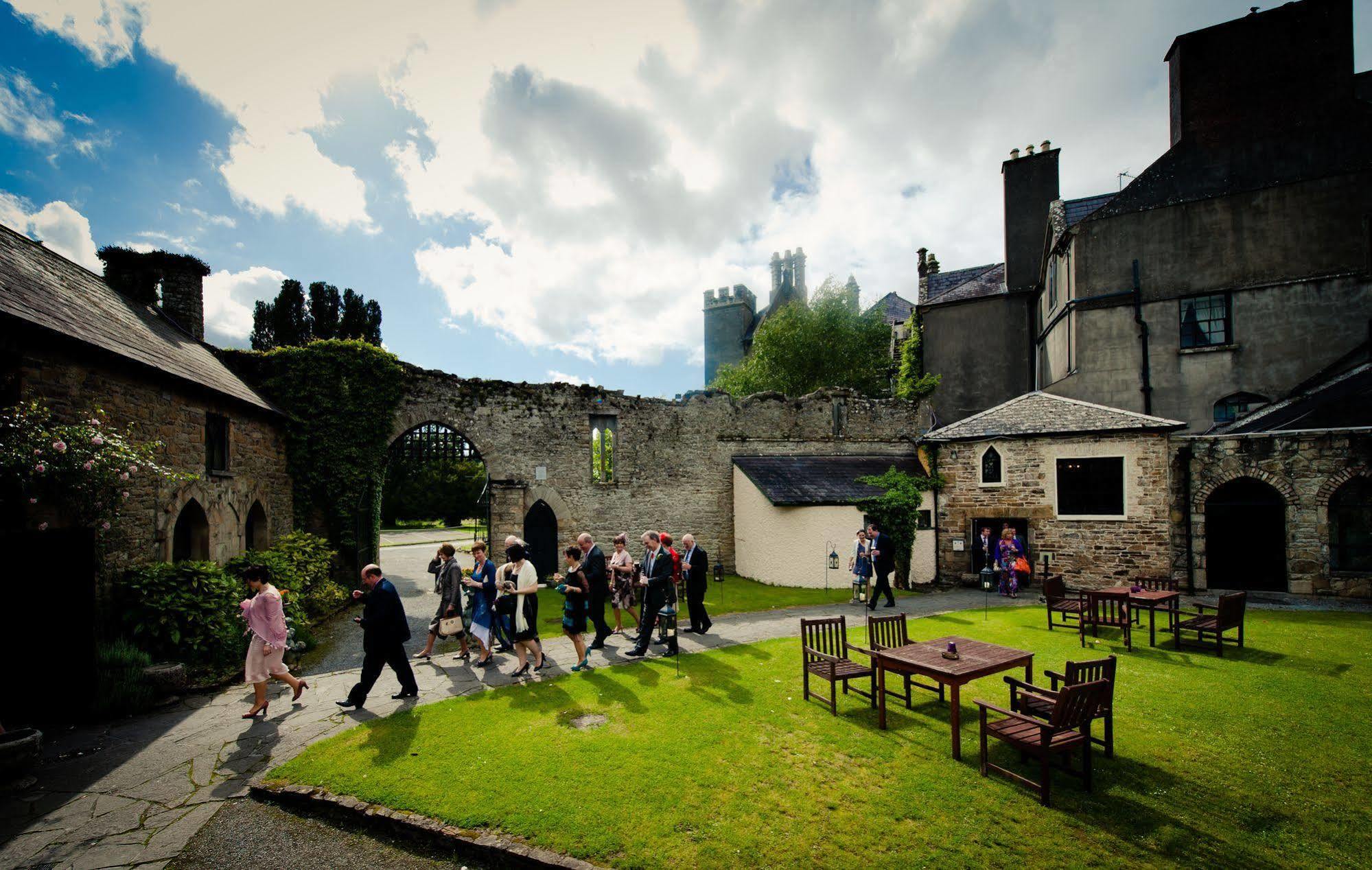 Kinnitty Castle Hotel Exterior photo